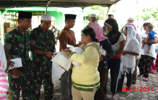 Prajurit YONKAV 6/Serbu Berzakat Fitrah