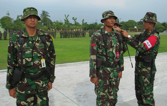 Latihan Menembak Senjata RANPUR BROWNING .50 TA. 2012