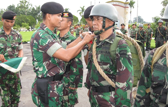 TradisiI KORPS Penerimaan Anggota Baru Di Satuan YONKAV 6/Serbu