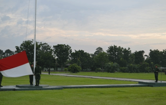 Upacara Bendera Hari Senin 20 April 2015