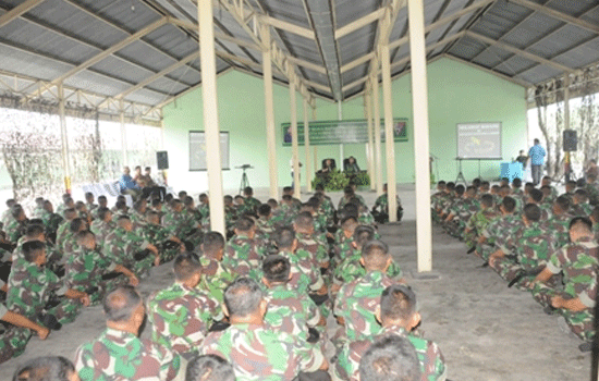 Kunjungan Kerja Anggota DPR RI Komisi I ke Yonkav 6/Serbu