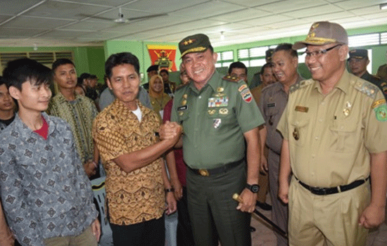 Pangdam I/BB Kunjungi Warga Binaan di Batalyon Kavaleri 6/serbu